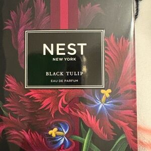 Black Tulip Eau de Parfum